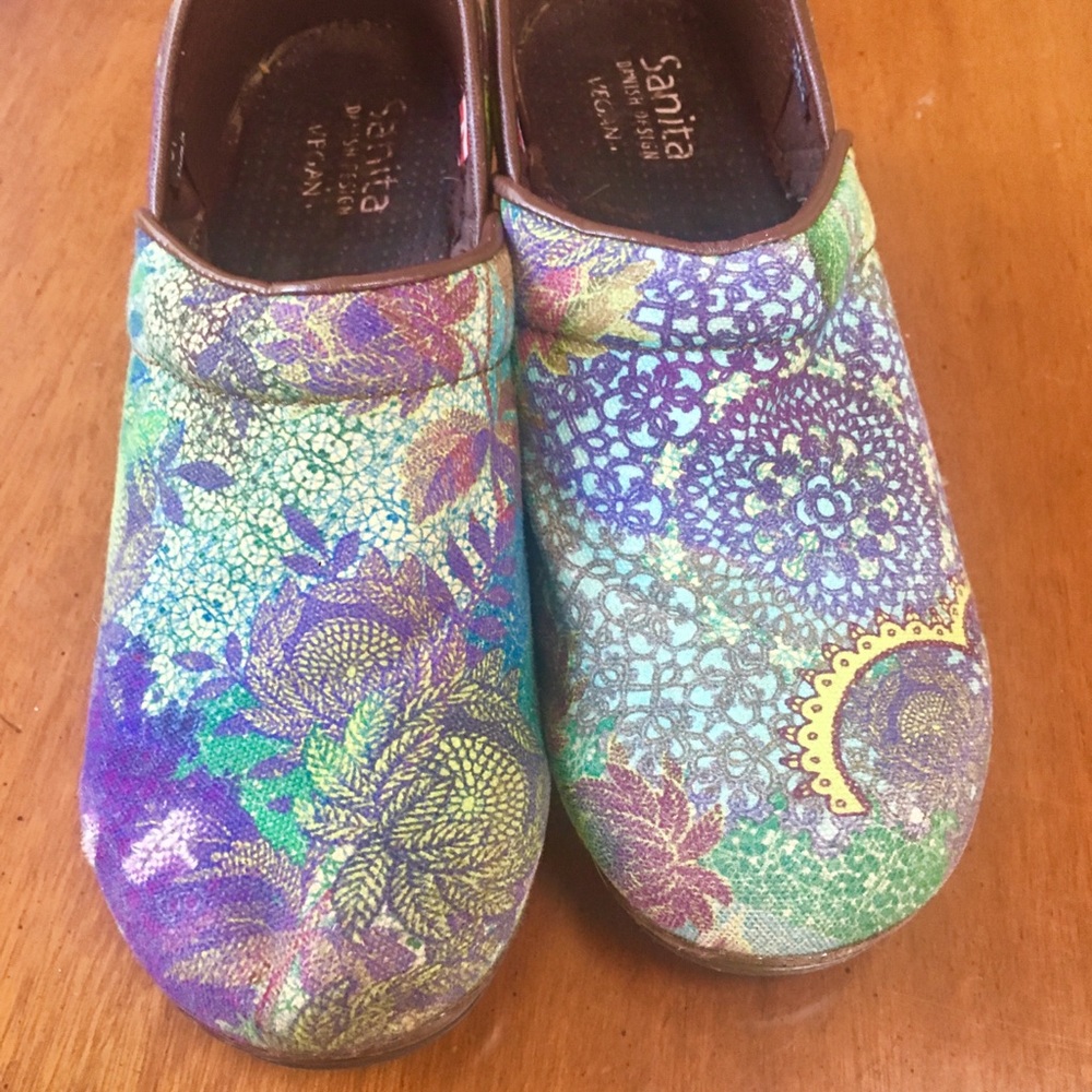 Sanita danish design vegan clogs